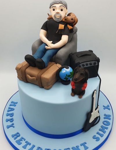 Retirement-cake-with-man-east-yorkshire